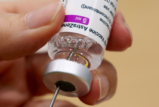아스트라제네카가 만든 코로나19 백신. |로이터연합뉴스