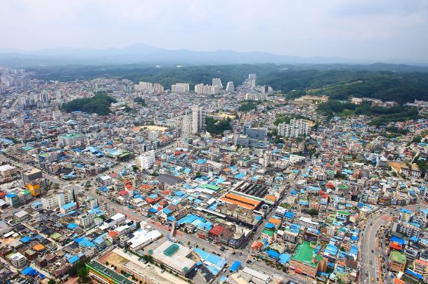 안동시(시장 권기창)와 카카오(대표 홍은택)가 오는 19일 초정밀 대중교통 정보 제공 서비스 시행을 위한 업무협약을 체결한다.