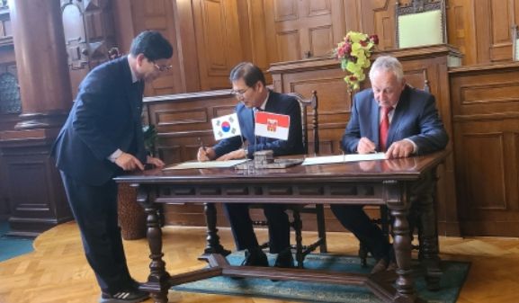 함평군-체코 리베레츠시 우호교류 협약식