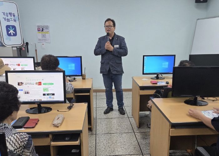 경기도의회 임창휘 의원, “어르신도 기후정책의 주체입니다”...기후행동기회소득앱 교육 현장 직접 지원