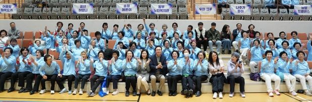 지난 8일 나주종합스포츠파크 다목적체육관에서 ‘제17회 나주시장기 한마음 생활체조 페스티벌’이 열렸다.