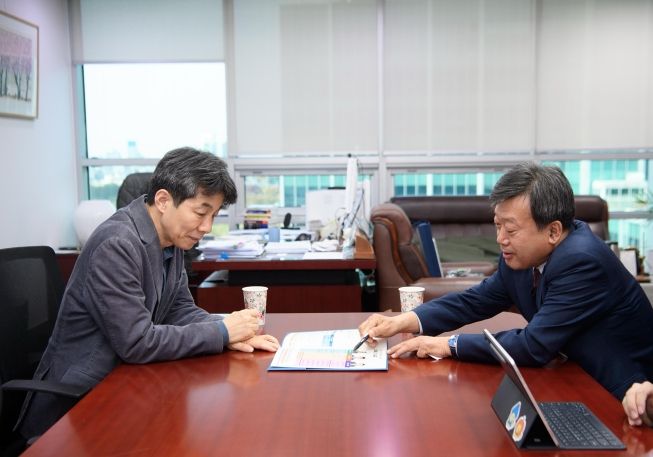 윤건영 국회의원과 면담