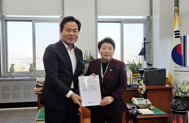 김학홍 행정부지사가 임이자 국회 기획재정위원장 방문해 도 주요사업 설명 및 국비건의