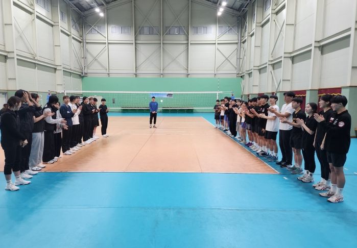 양산시청 여자배구단 재능기부(지난해)