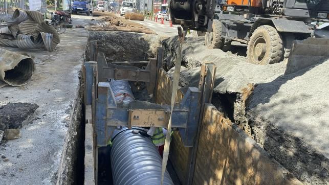 서산시가 지난 9월 하수관로를 설치하는 모습