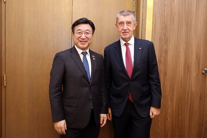 안드레이 바비쉬 체코 총리 접견