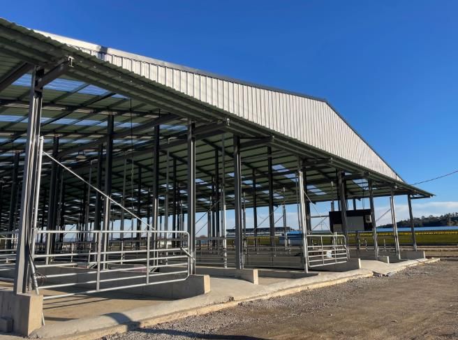 녹색축산육성기금 지원 신축 축사 사진