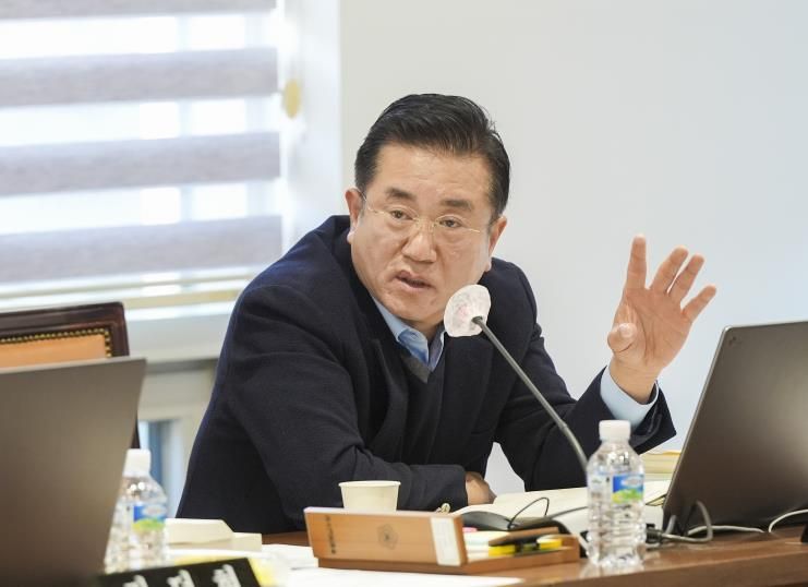 이용준 서대문구의회 의원(국민의힘, 홍제3동, 홍은1·2동)은 신촌 핵심 문화시설인 ‘신촌문화발전소’가 본래 기능을 상실한 문제를 강하게 지적, 신속한 대책 마련을 요구했다.