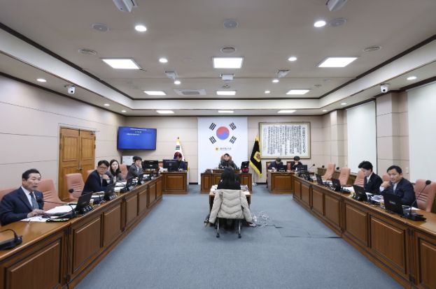 서울특별시의회 규제개혁 특별위원회 회의 모습