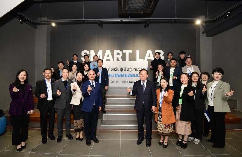 라오스 기술통신부 방한단, SW미래채움 전북센터 방문... 한국 디지털 교육‧신기술에 큰 관심