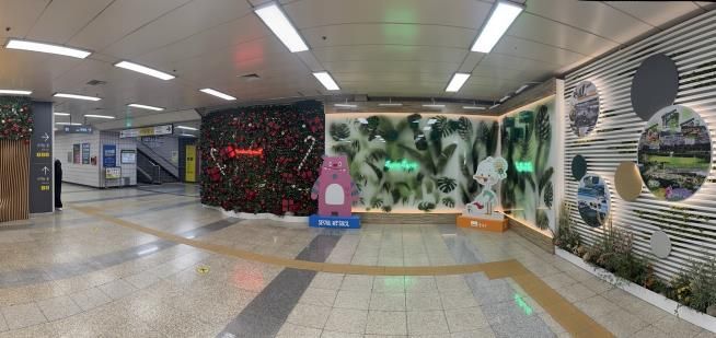 ‘보라매역 서울 아래숲길’에 조성된 ‘겨울 실내정원’