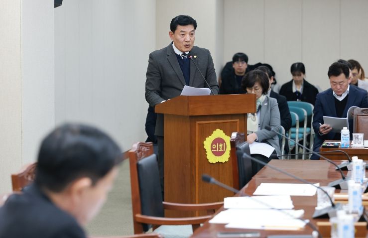 정철 전남도의원, 소규모 학교 통합 ‘기숙형중학교’ 지원 근거 마련