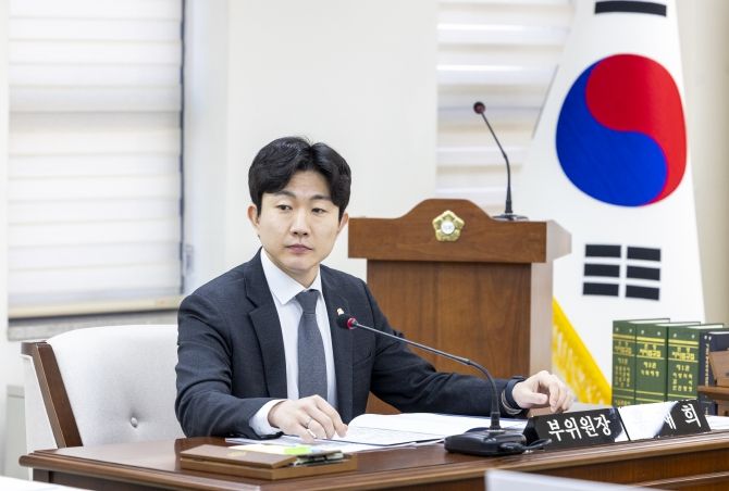 홍재희 부위원장(더불어민주당, 염창동·등촌1동·가양3동)