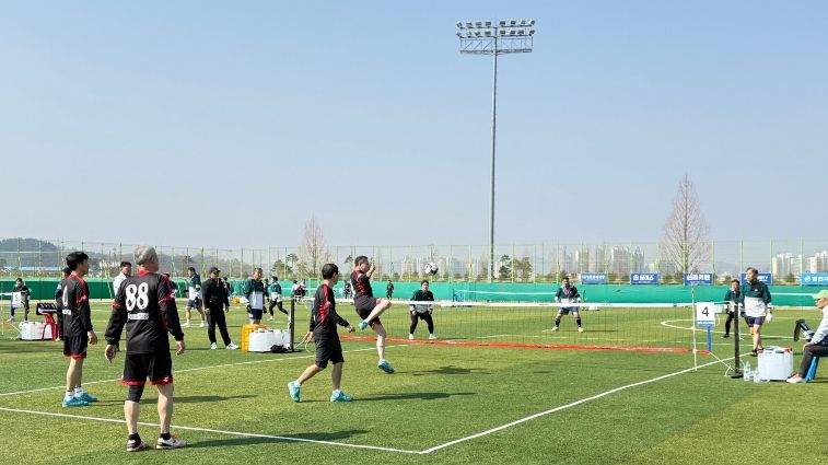 영천스타배 전국족구대회 경기 진행 모습