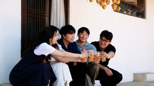 군위군, 공직자가 직접 만드는 군정 홍보… SNS 직원서포터즈 확대 운영